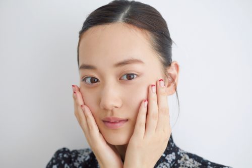 ■フェイスパウダーで陶器肌の作り方