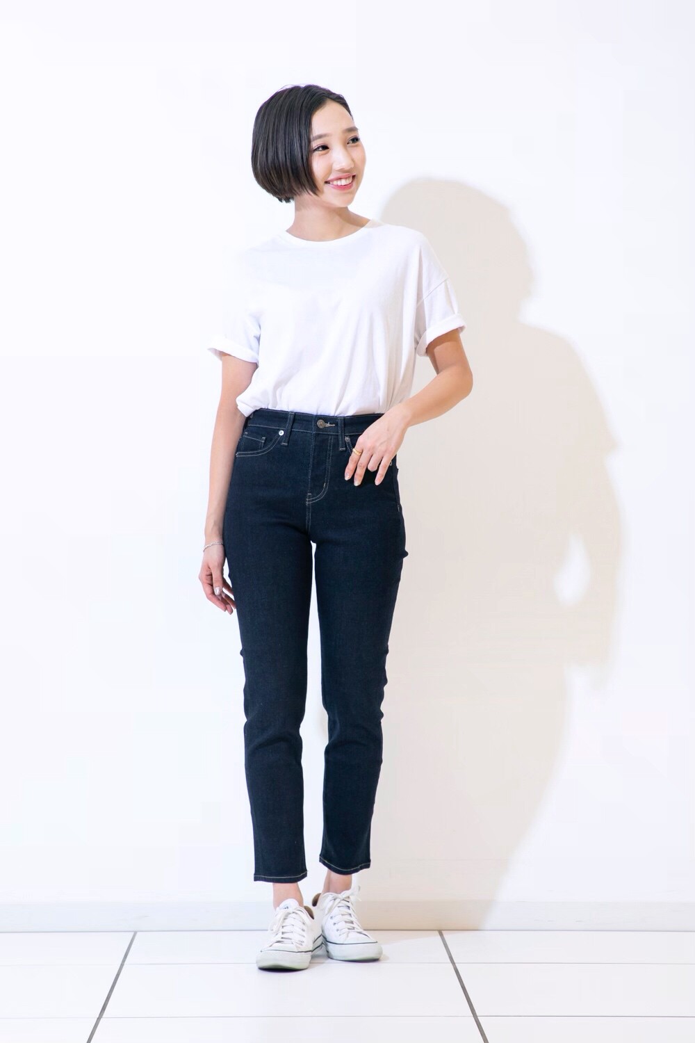 ユニクロ　UNIQLO　デニム　ジーンズ　 春夏アイテム　ハイライズスキニーアンクルジーンズ（ビューティコンプレッション）