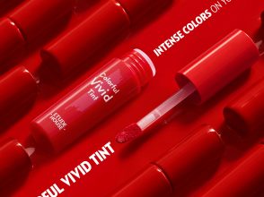 カラフルビビッドティント 全10色 各900円（税抜）