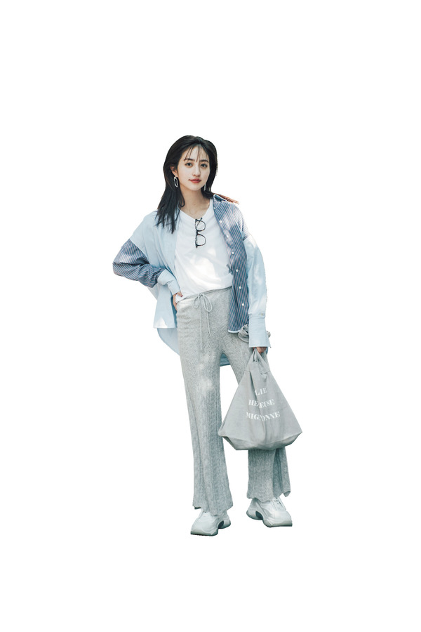 ーAkane's Private Fashion Part④ージェットセッター茜の旅スタイル　頻繁な海外ロケや地方取材、プライベートでも旅行好き。というわけで、旅スタイルが確立されてきました！