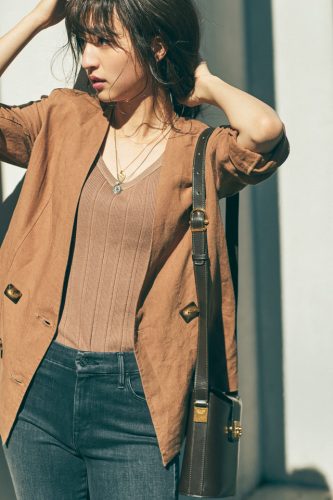 堀田茜、ブラウンコーデ