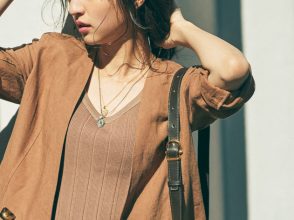 堀田茜、ブラウンコーデ