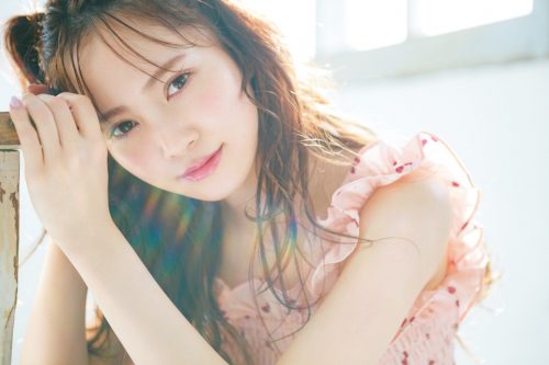 日向坂46の加藤史帆、CanCamメーク