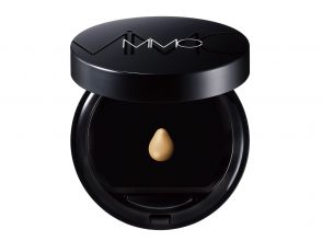 ミネラルリキッドリーファンデーション 新色104 オークル リフィル 5,500円(税抜)専用ケース 1,000円(税抜)