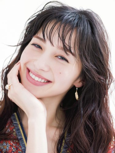 中条あやみ