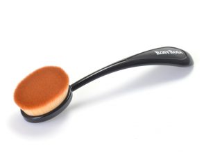 ロージーローザ パーフェクトボアカバーブラシ 880円(税抜)