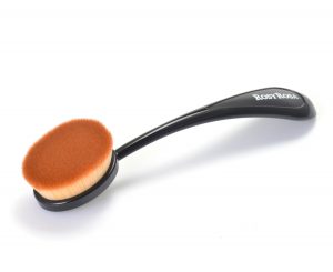 ロージーローザ パーフェクトボアカバーブラシ 880円(税抜)