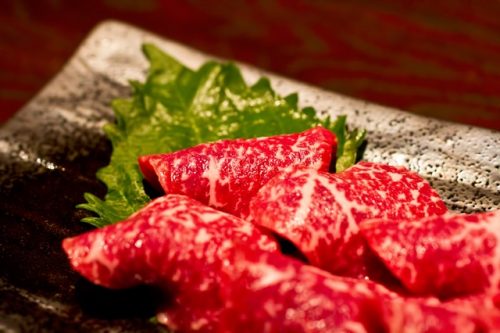 お肉
