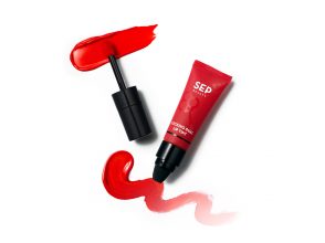 デュアルロッキング リップティント 全5色 各1,300円(税抜)