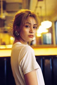 E-girls、楓、デニム、DIESEL