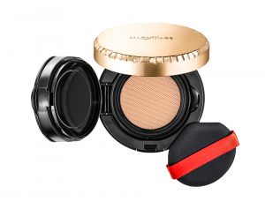 マキアージュ ドラマティックジェリーコンパクト 3色 各3,000円（税抜・編集部調べ） ケース (ドラマティックジェリーコンパクト用）1,000円（税抜・編集部調べ） パフ (固形乳化タイプ用) 500円（税抜・編集部調べ）