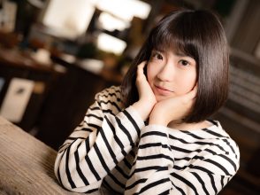 女性