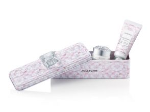 ■【クリスマスコフレ2019】ジルスチュアート／リップ & ハンド ケア ギフト コレクション（各 ¥3,000）