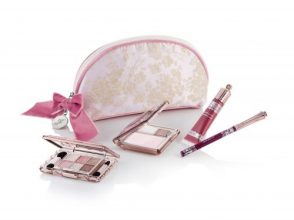 ジルスチュアート／ロイヤル ＆ アーバンプリンセス コレクション（¥7,500）