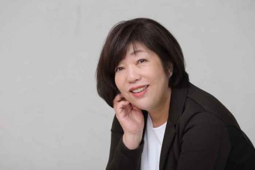 林真理子