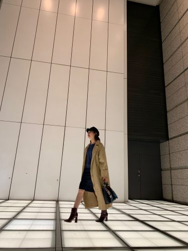 ひざ丈ボトム×ロングコート