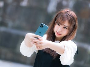 女性