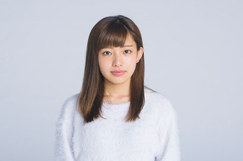 注目の海外コスメを使ってラテ顔メイクに挑戦【変身メイク】