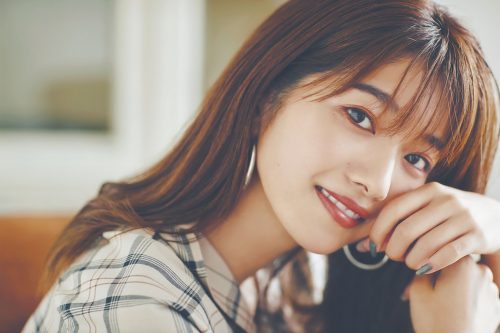 シンプル束バングを応用したヘアアレンジ
