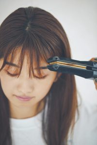 シンプル束バングを応用したヘアアレンジ