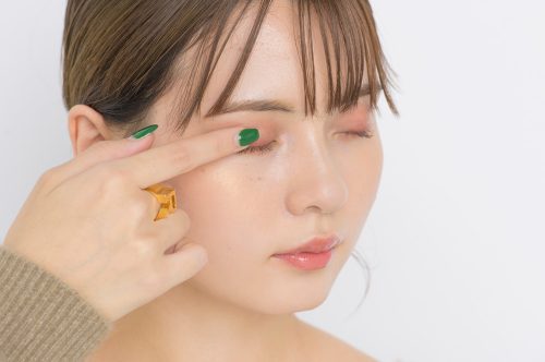 変身メイク