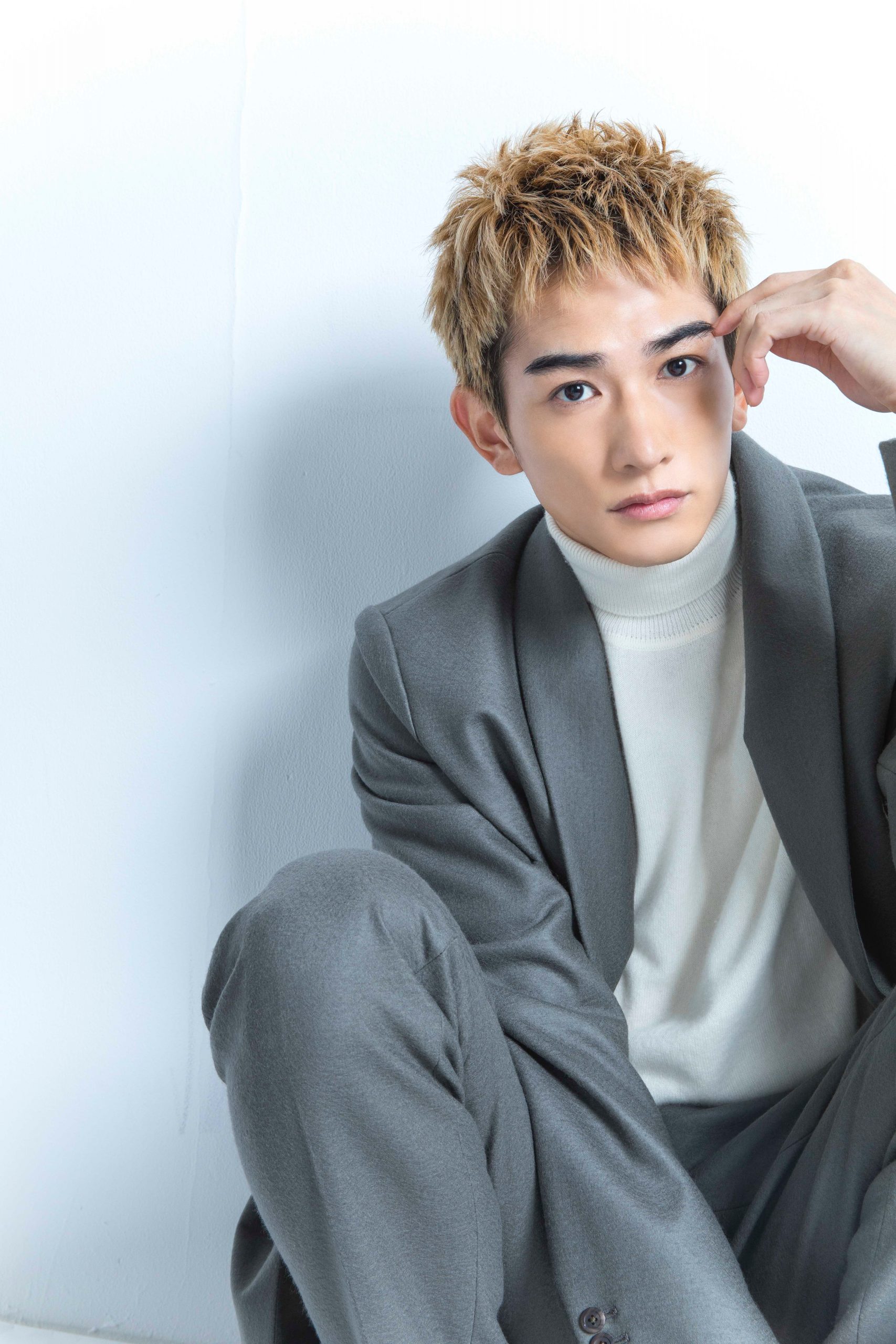 劇団EXILEの鈴木伸之・町田啓太・小野塚勇人・佐藤寛太に一問一