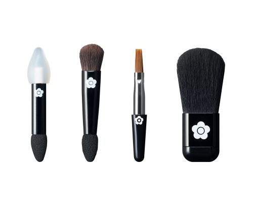 TOOL 全4種類（タイニー ツイン チップ 500円（税抜）、タイニー チップ&ブラシ 400円（税抜）、タイニー チーク ブラシ 800円（税抜）、タイニー リップ ブラシ 600円（税抜））