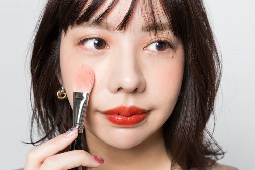 マンネリしがちな普段メイクも見違える！？抜け感を作るコツ【変身メイク】