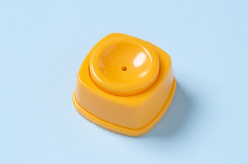 卵の穴あけ器の写真