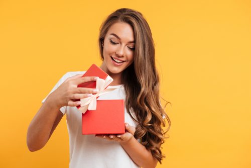 ⒞shutterstock
