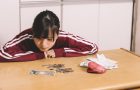 女性