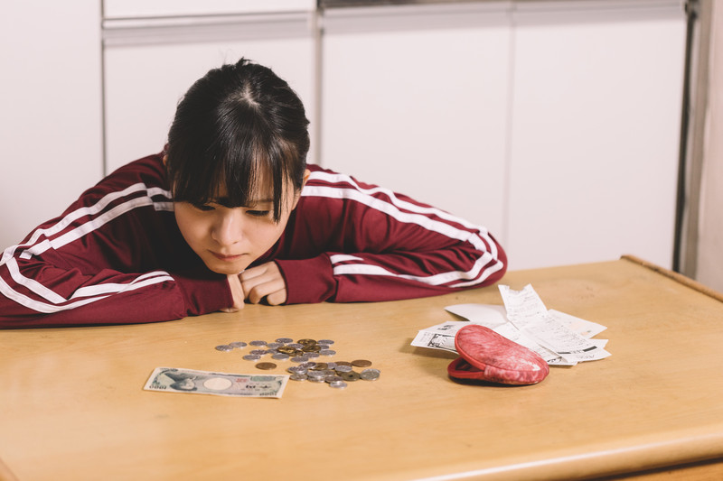 女性
