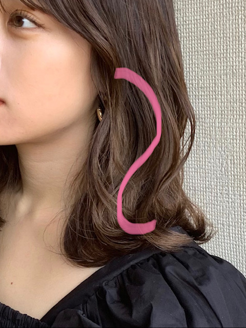 大人っぽいコテ巻きウェーブヘア