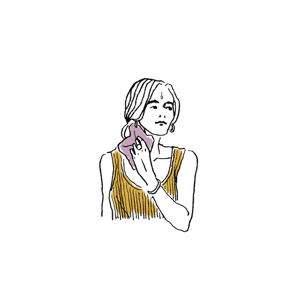 湿ったタオルでふく