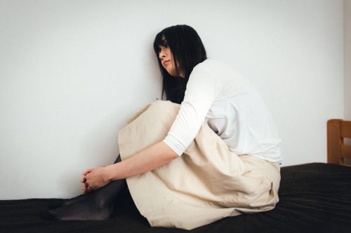 女性