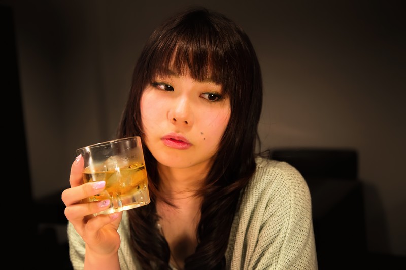 女性