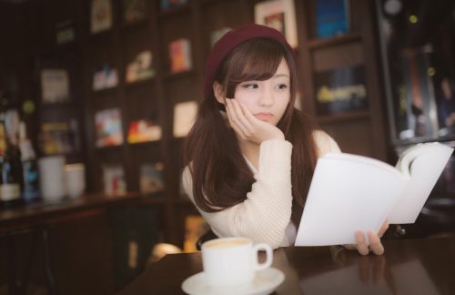 女性
