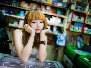 女性