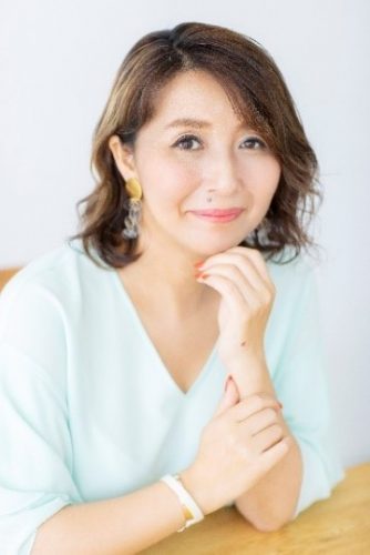佐藤友美氏