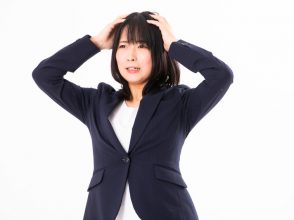 女性