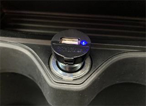 ③シガーソケット用充電器