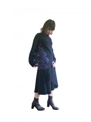 川瀬英里奈・レースニット