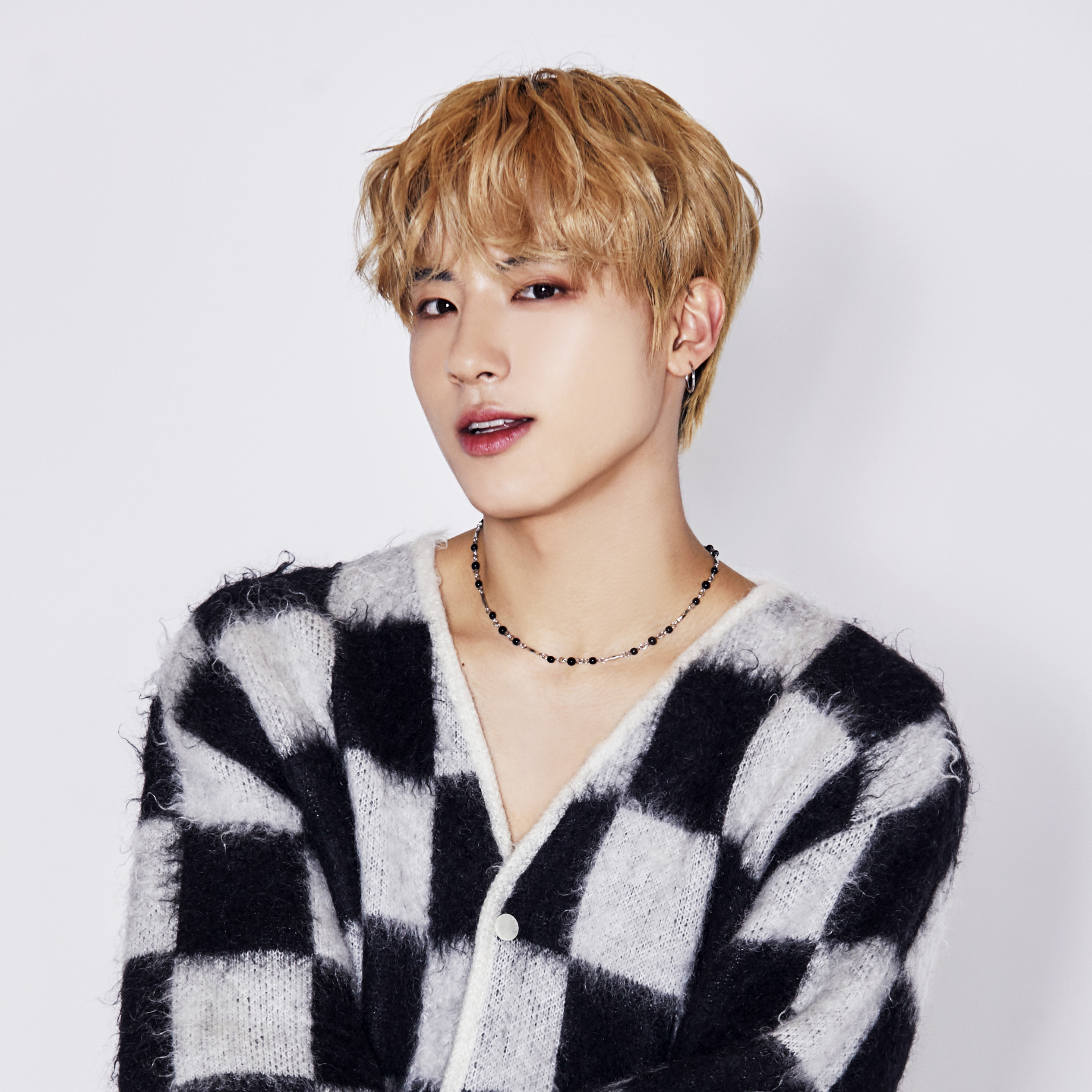 THE BOYZをもっと知りたい！アザーカット＆手書きのハングルも公開