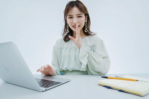 ミントグリーン ブラウス