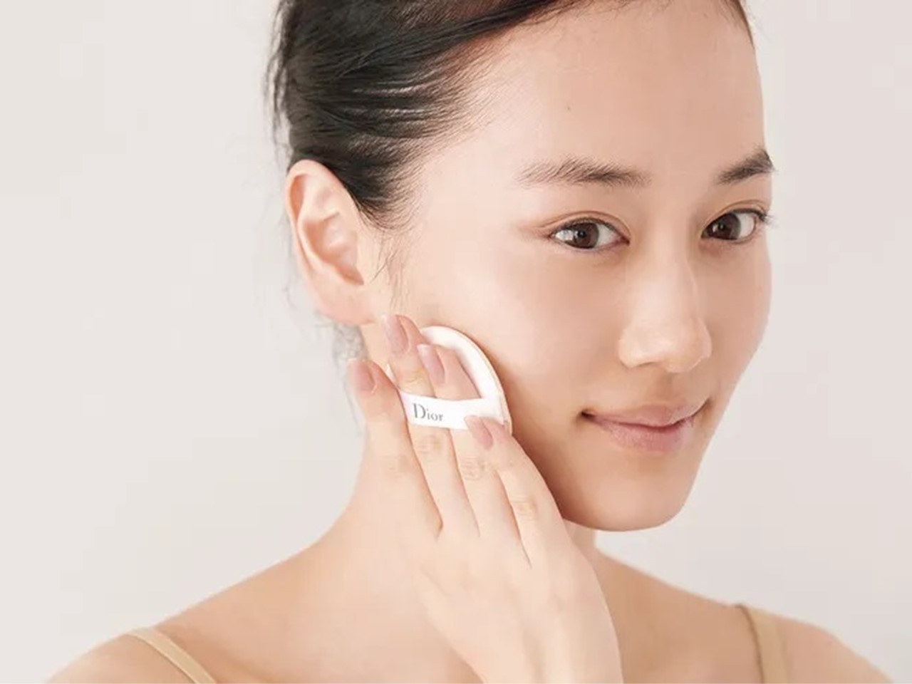 クッション ファンデーション 使い方