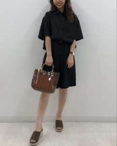 リネンブレンドバミューダパンツのセットアップ