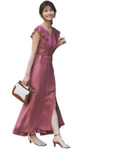 スリット入りワンピ 全身