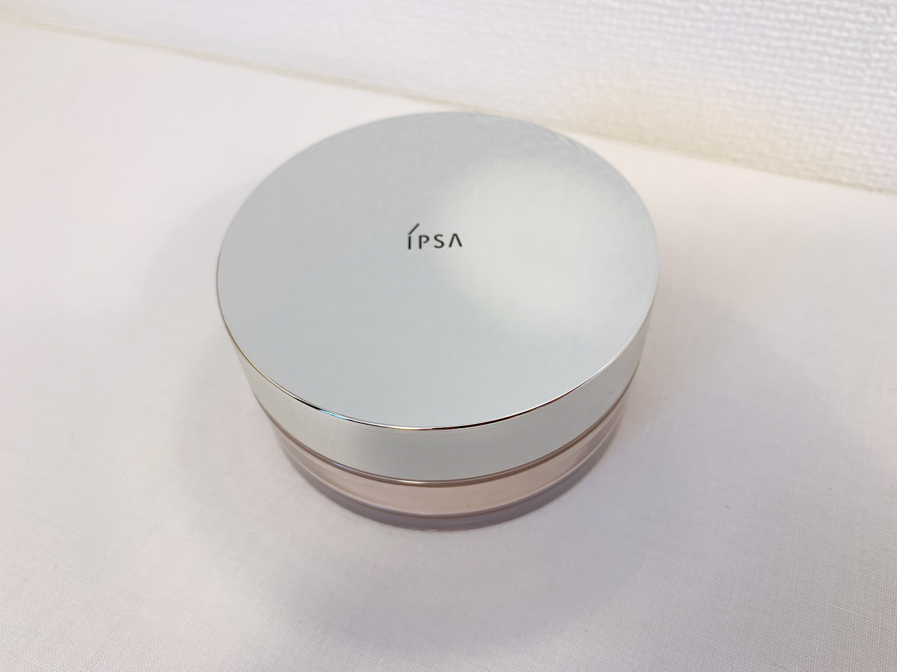 メイクくずれ防止に！イプサのルースパウダー＆ブラシ