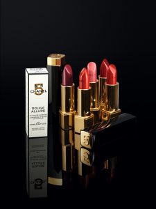CHANEL 2021 クリスマスコフレ No5 シャネル21年クリスマスコスメ、「シャネル N°5」初“ラッキー