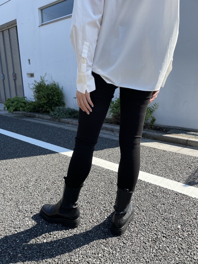 スキニーパンツレディース冬コーデ